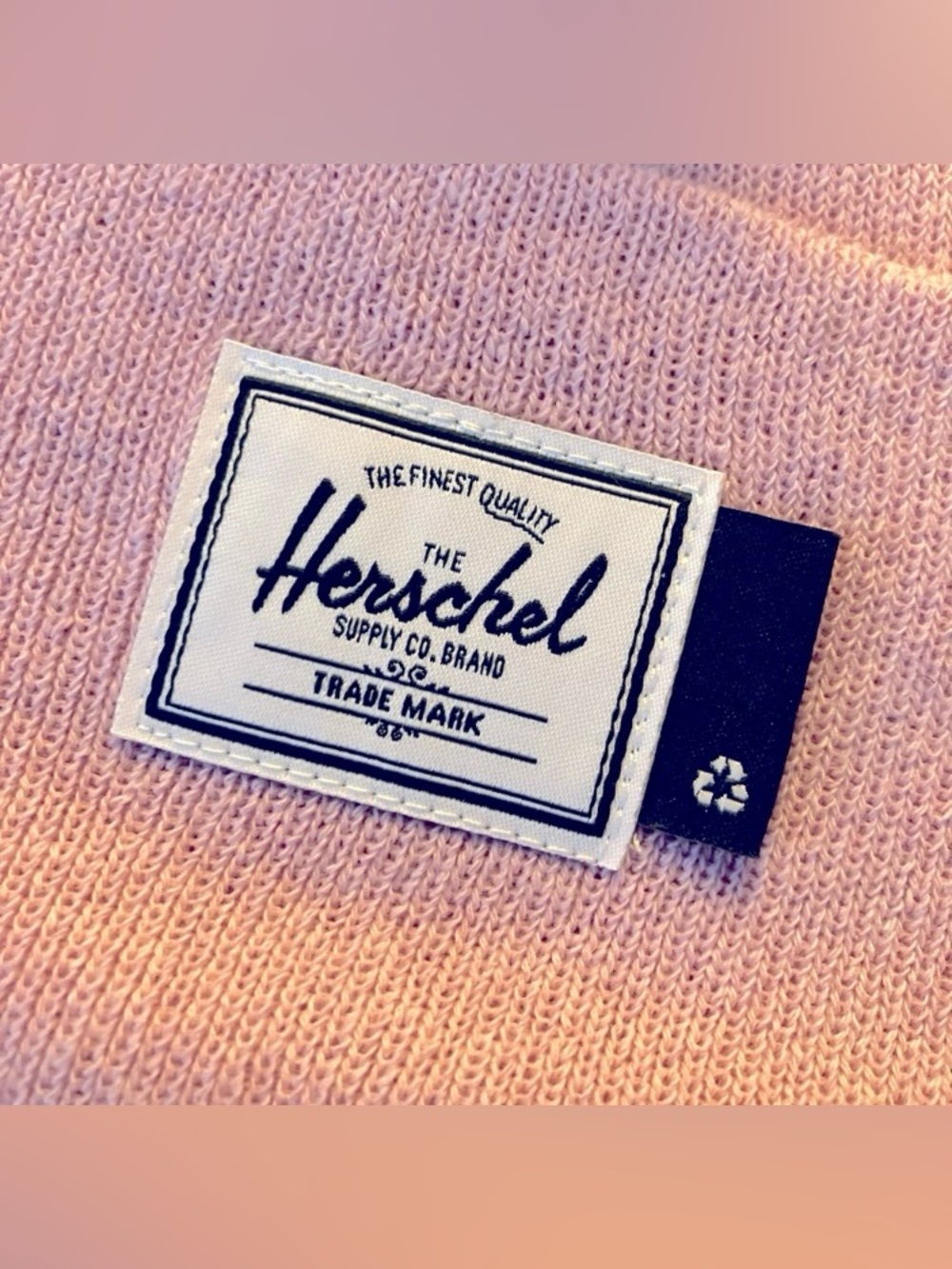 Dolls Kill Herschel Supply Co Elmer Beanie Ash Rose NWT - Picture 6 of 9
